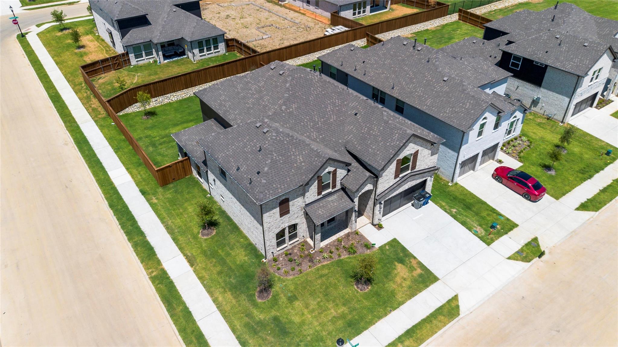 main property photo 39