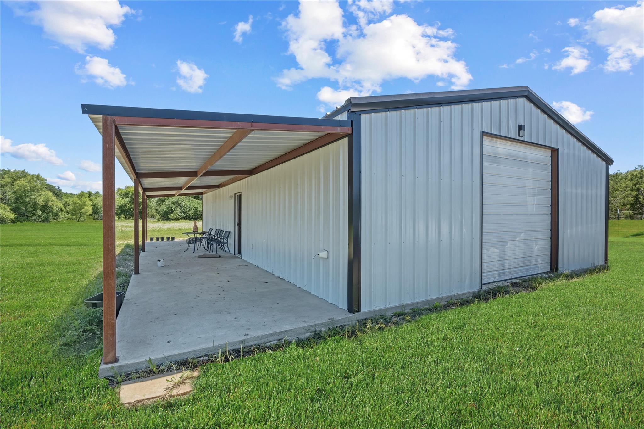 main property photo 21