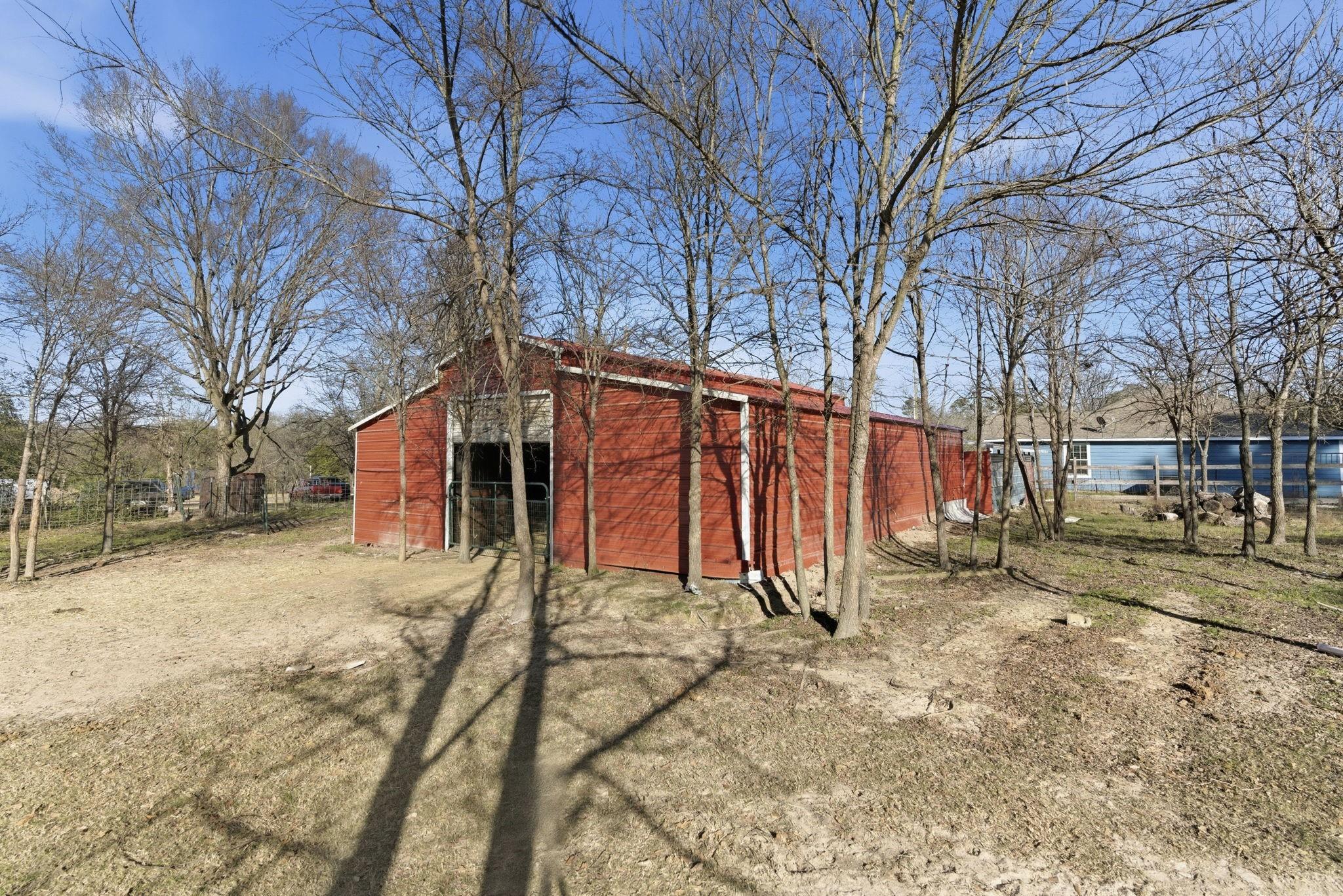 main property photo 10