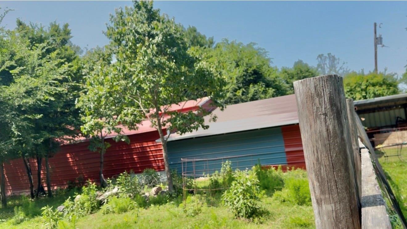 main property photo 19