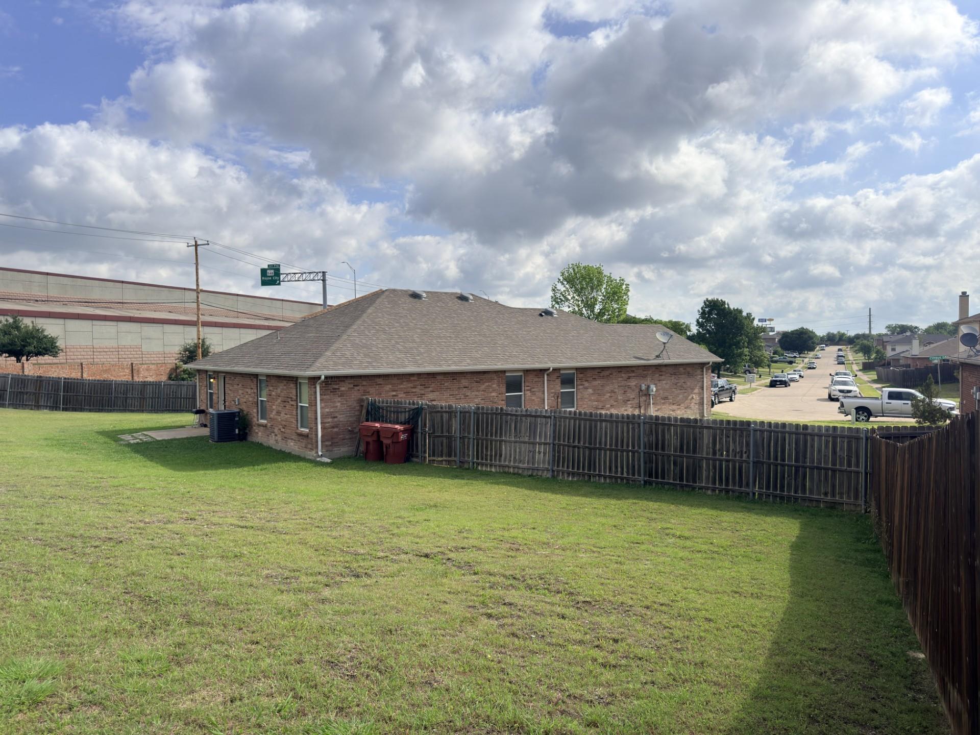 main property photo 27