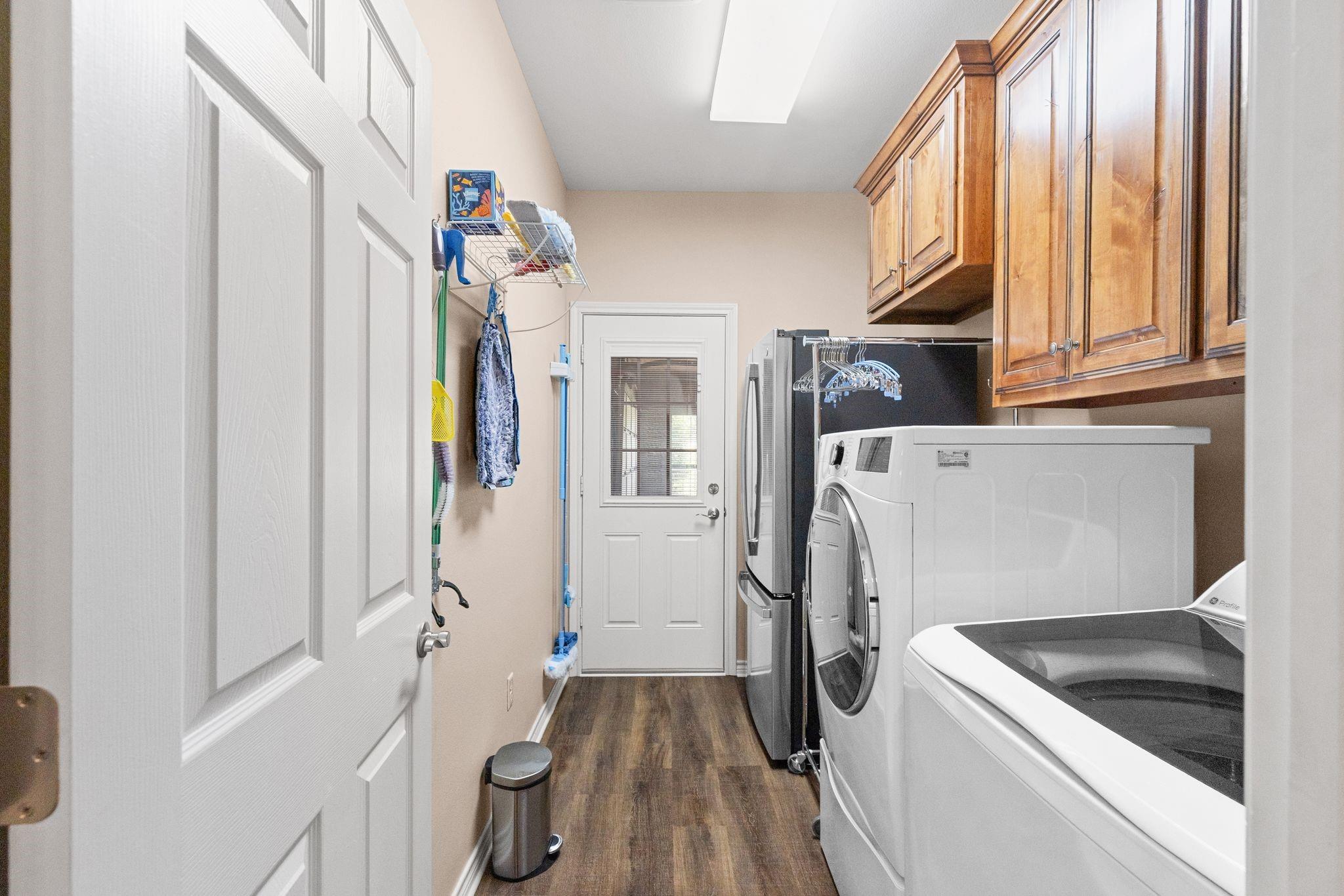 main property photo 15