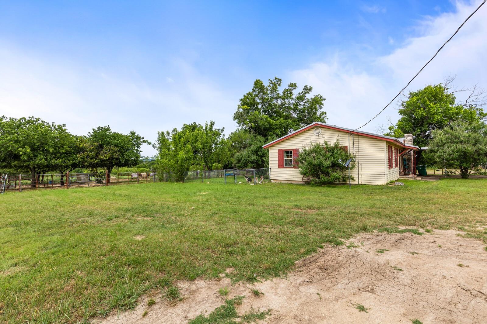 main property photo 7