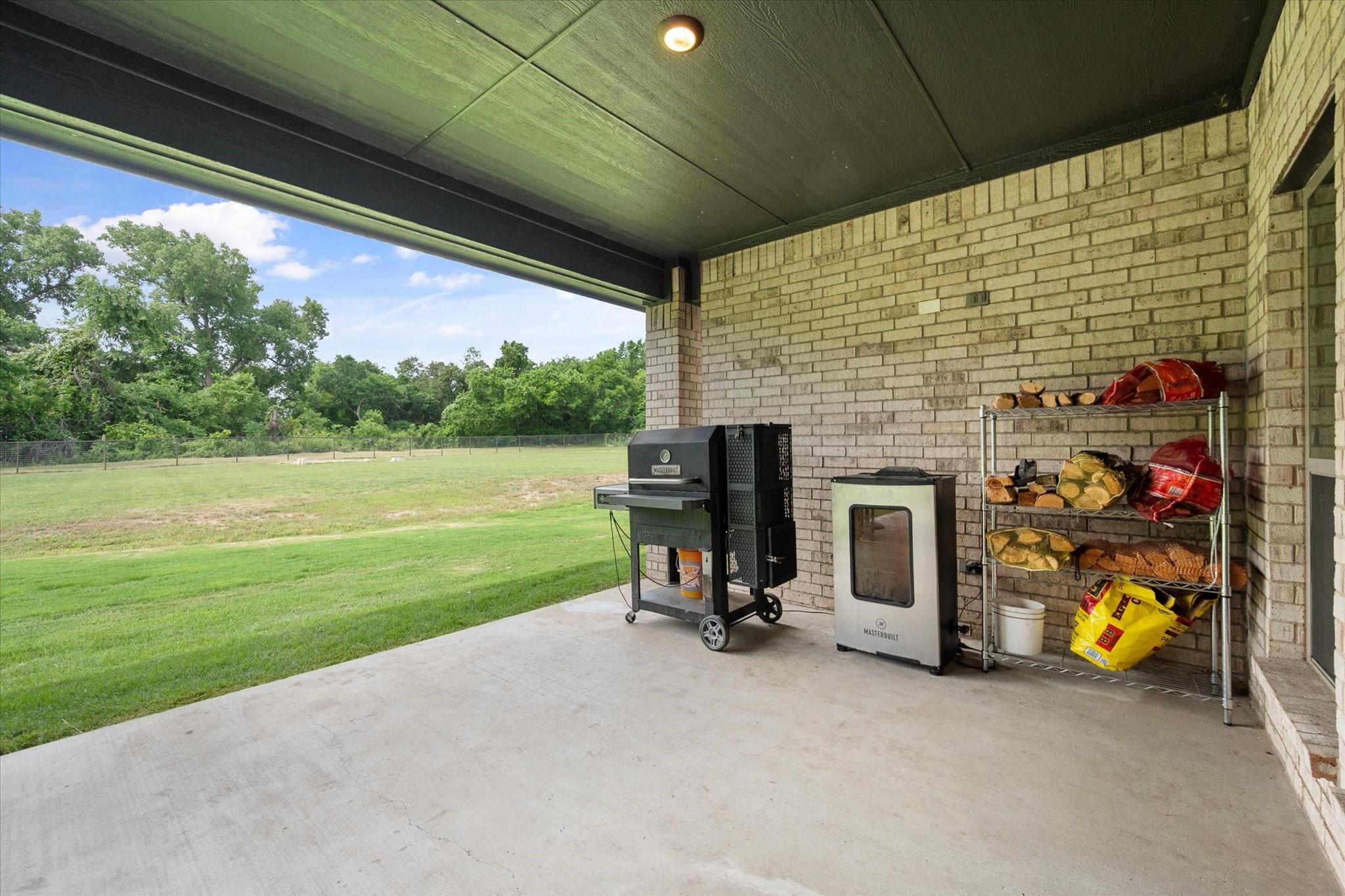 main property photo 29