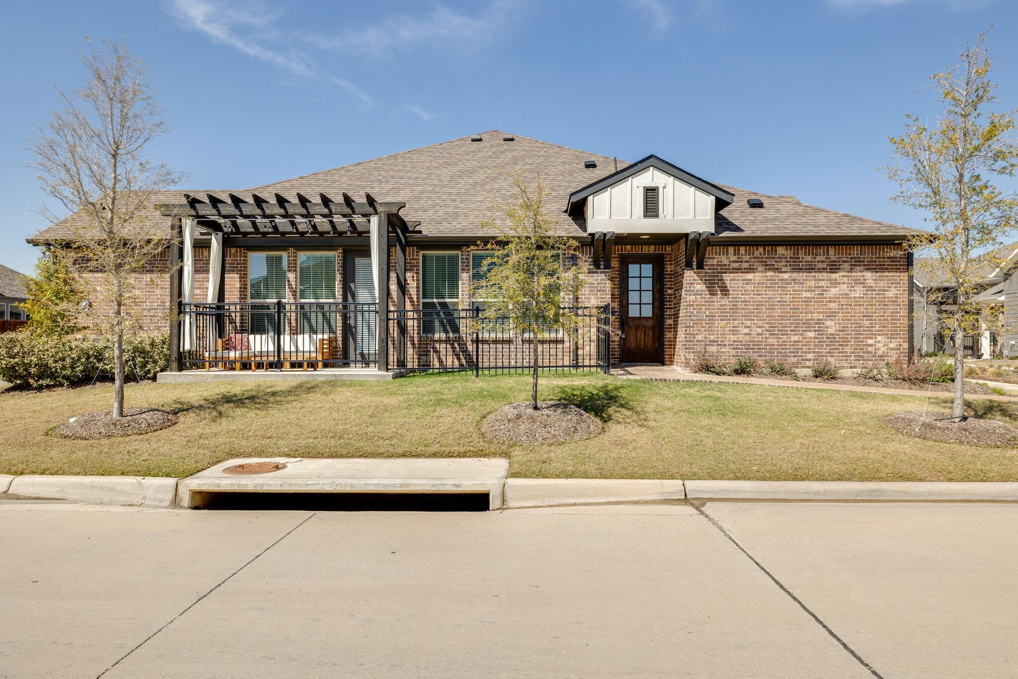 main property photo 26