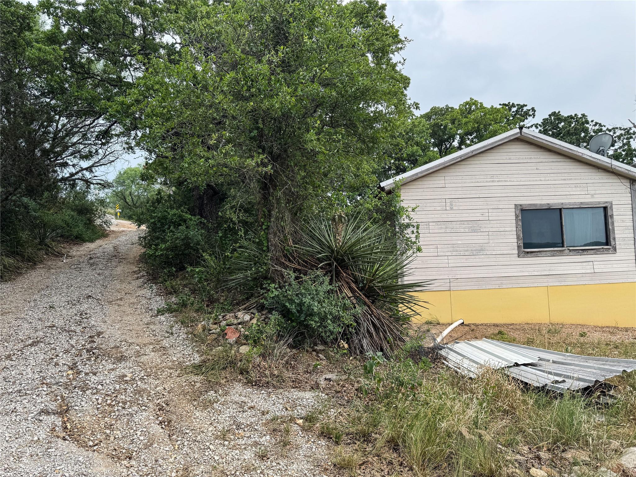 main property photo 33