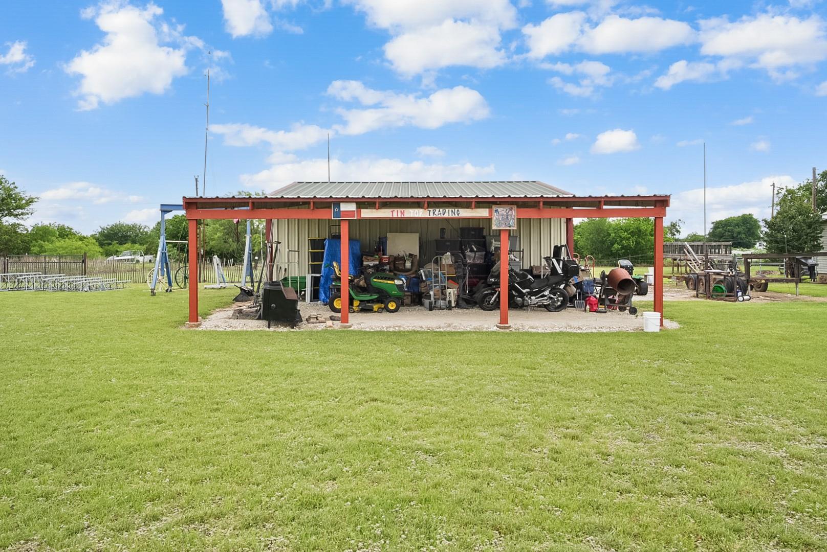 main property photo 12