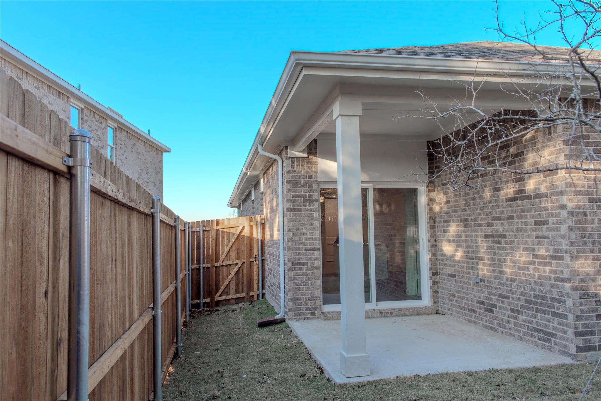 main property photo 18