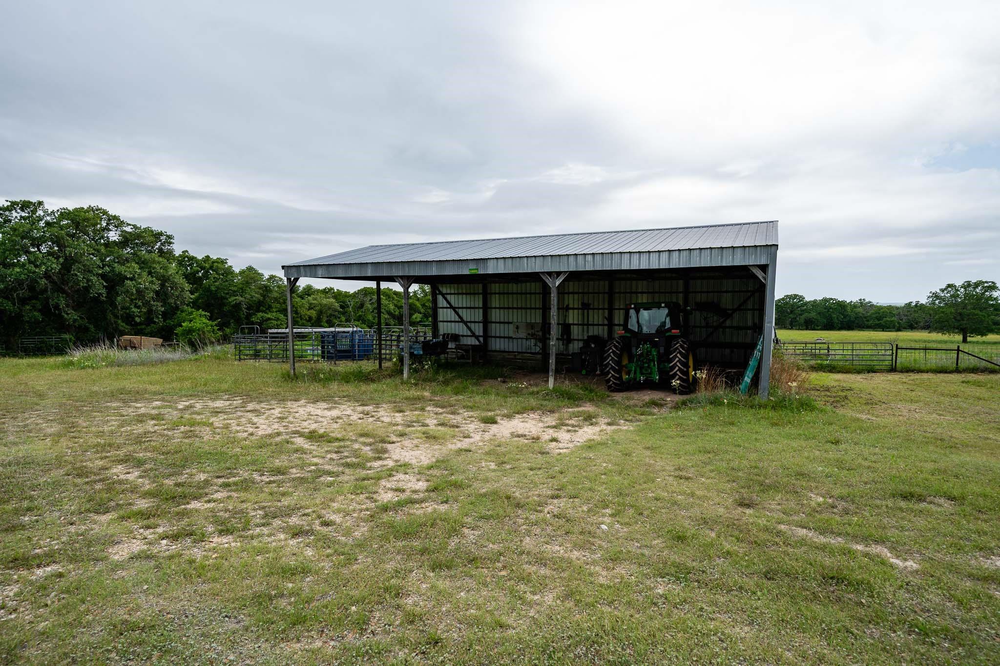 main property photo 38