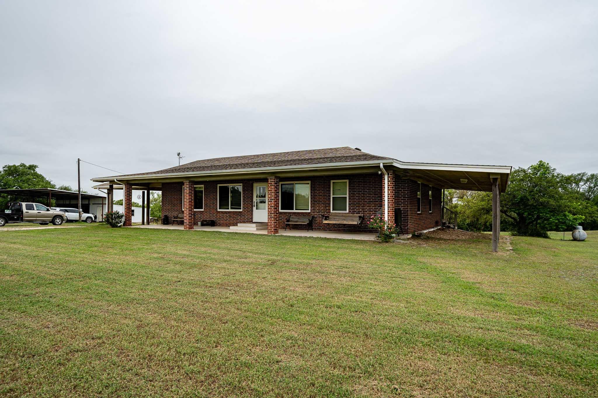 main property photo 9