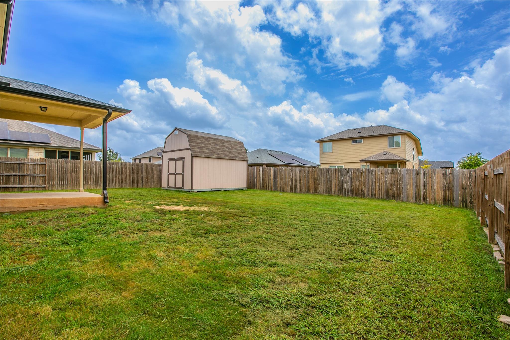 main property photo 18