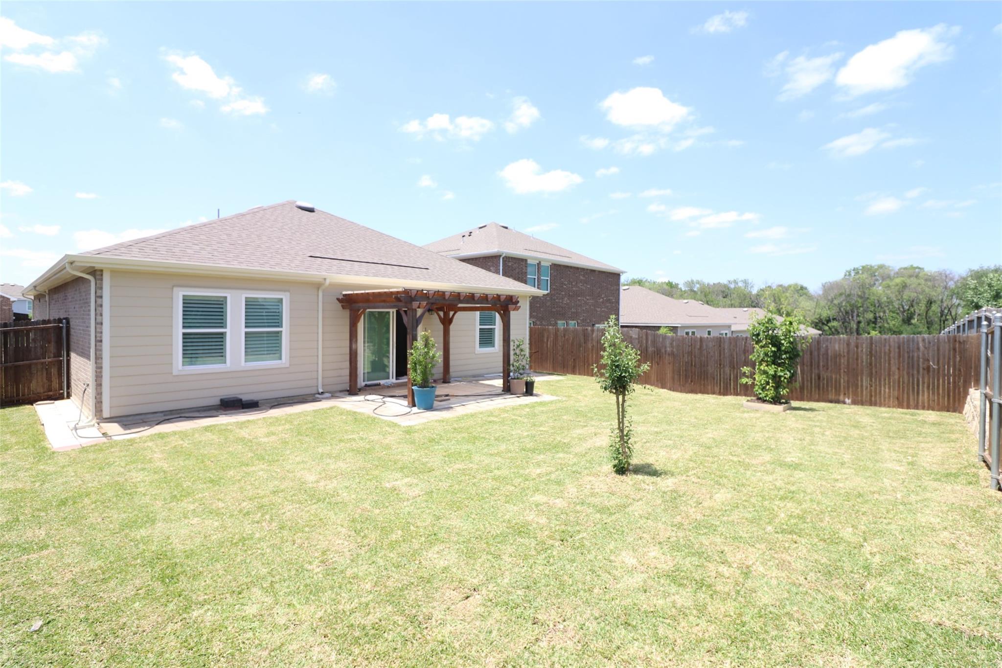 main property photo 30