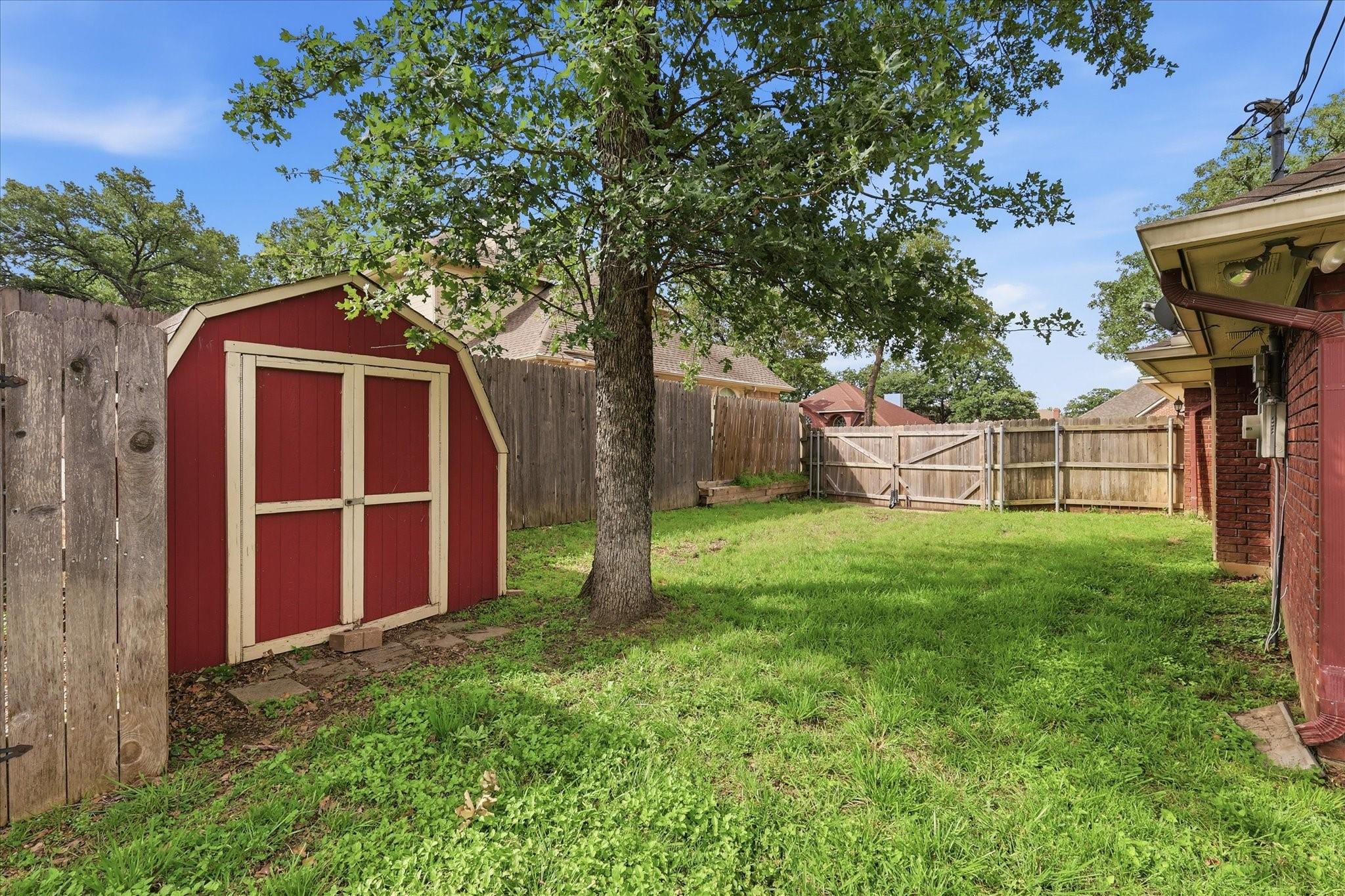 main property photo 32