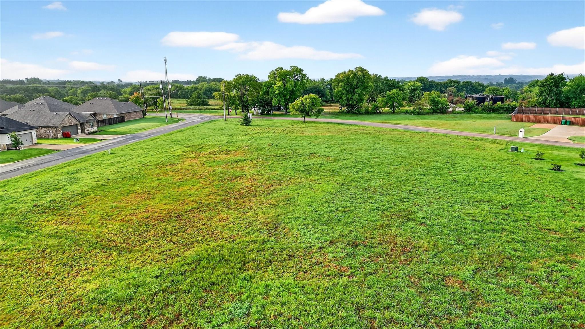 main property photo 20