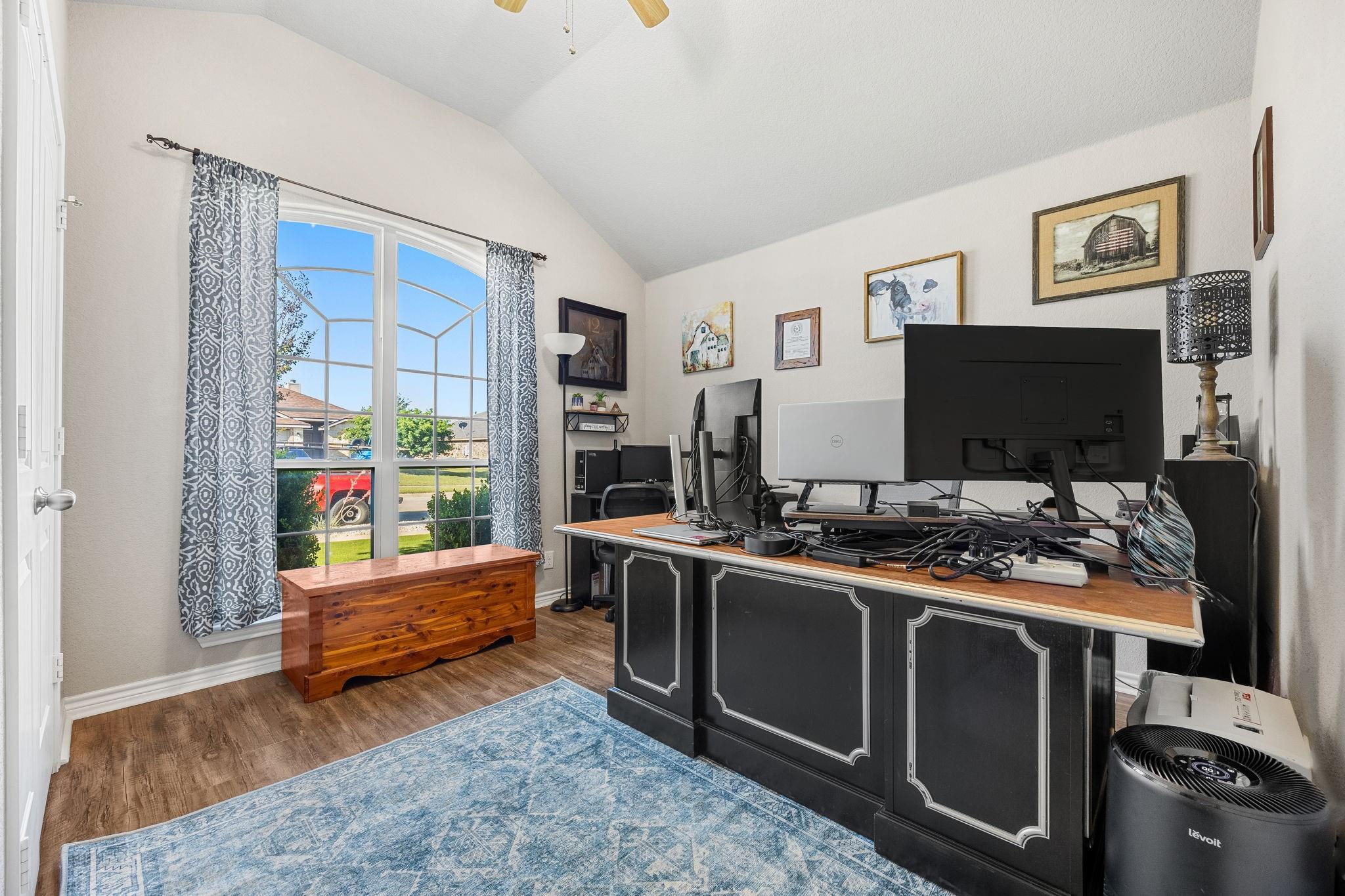 main property photo 16
