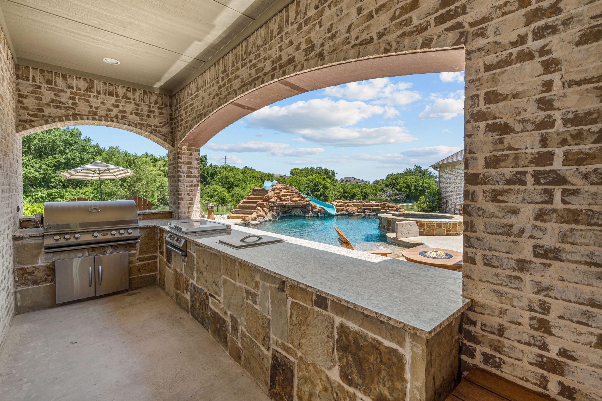 main property photo 35