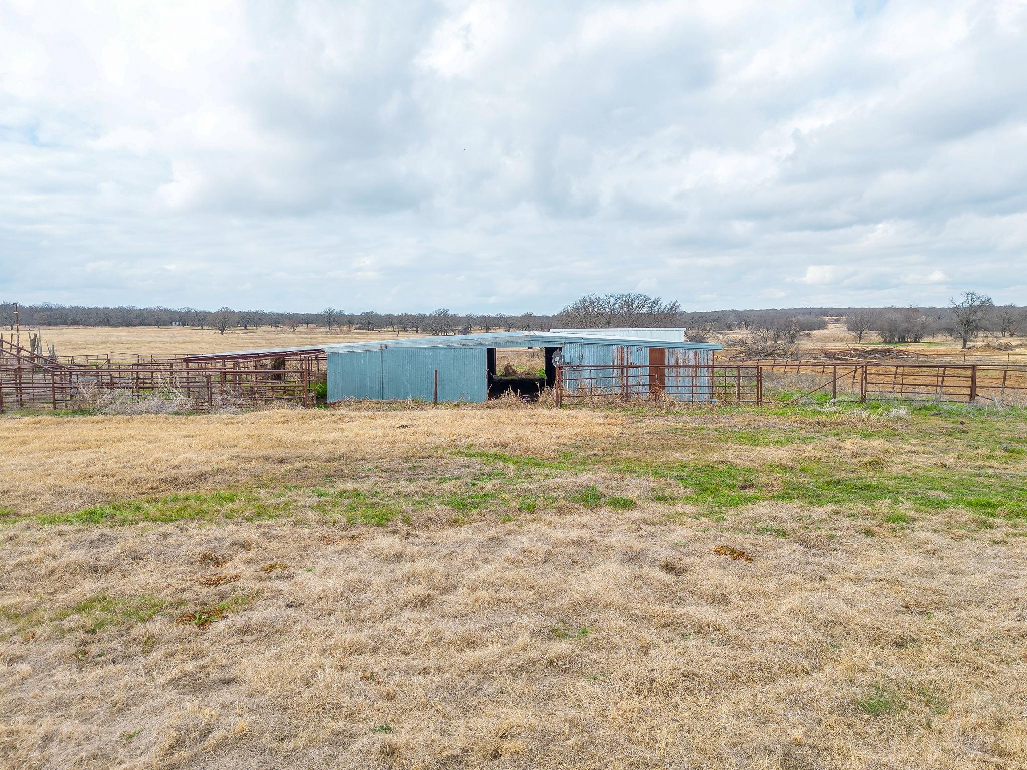 main property photo 11