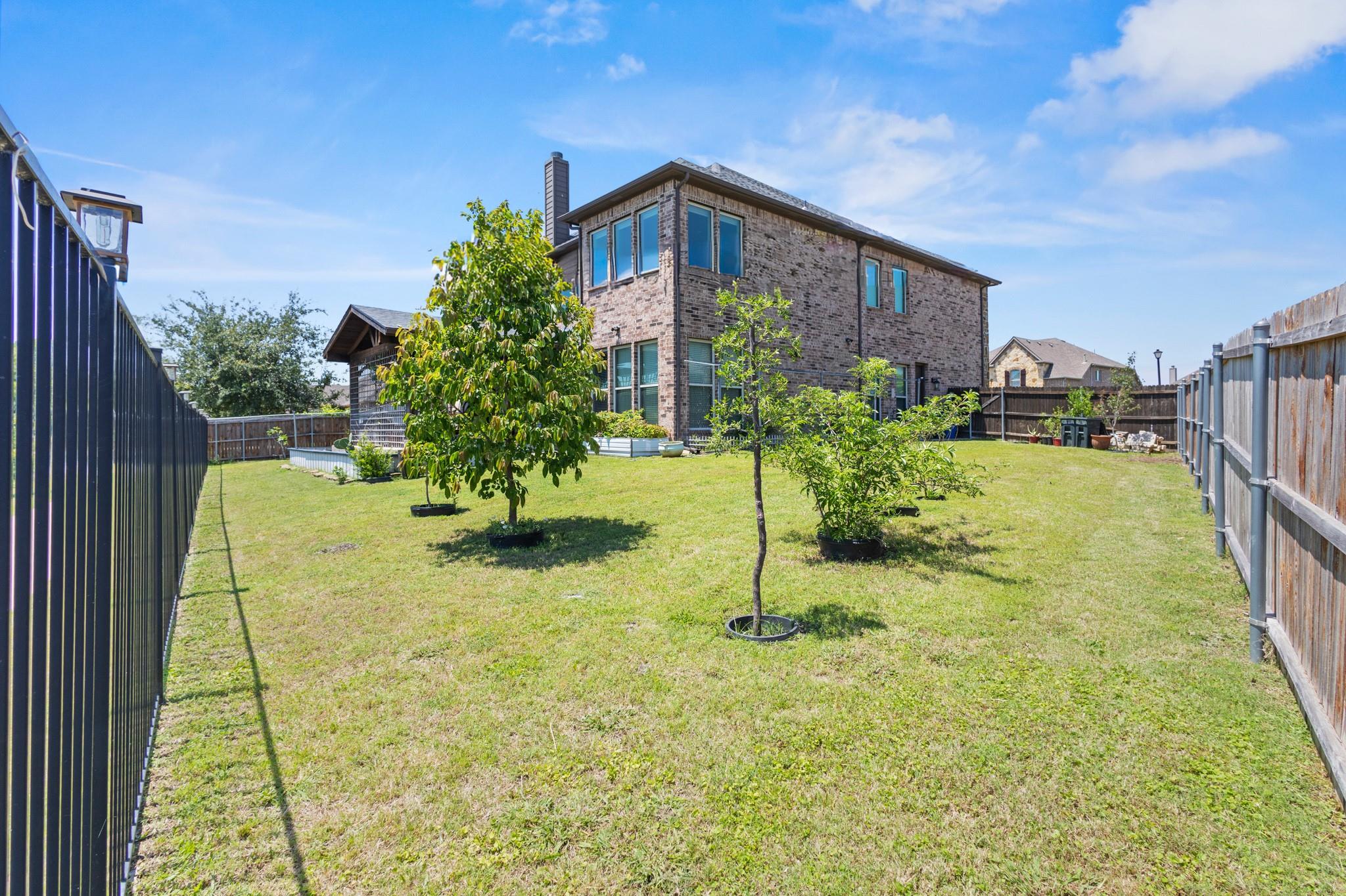 main property photo 21