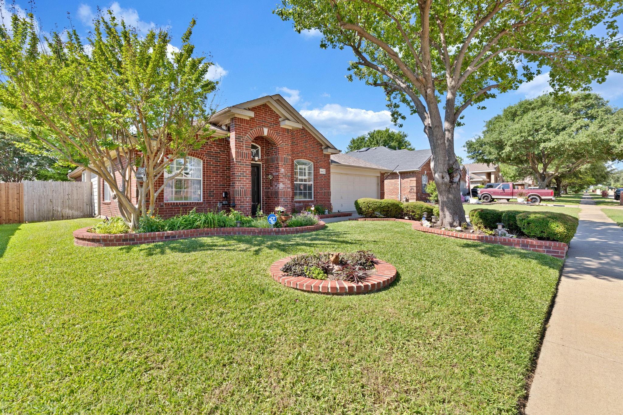 main property photo 2