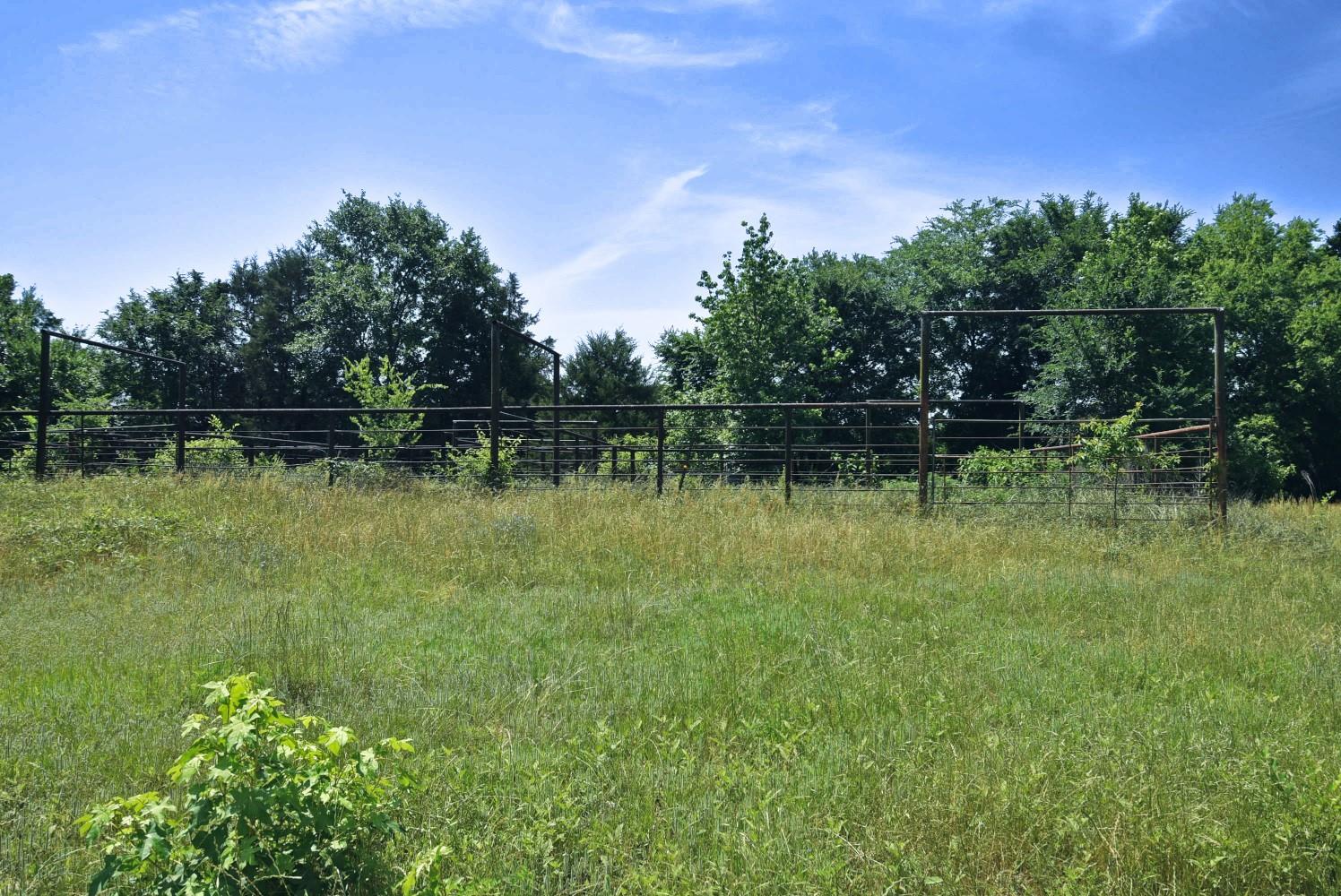 main property photo 30
