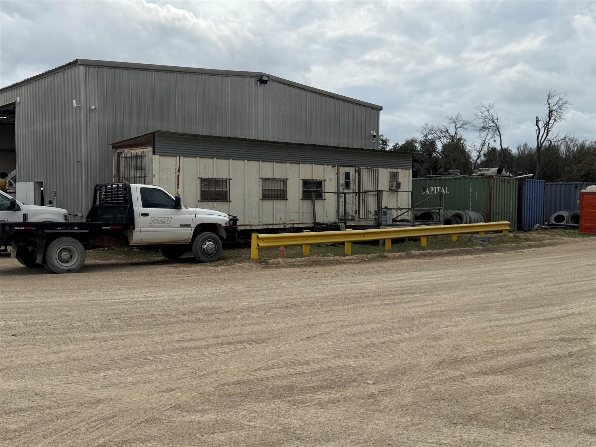 main property photo 4