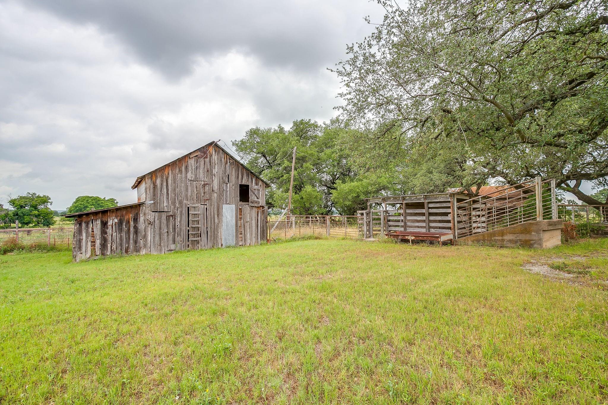 main property photo 36