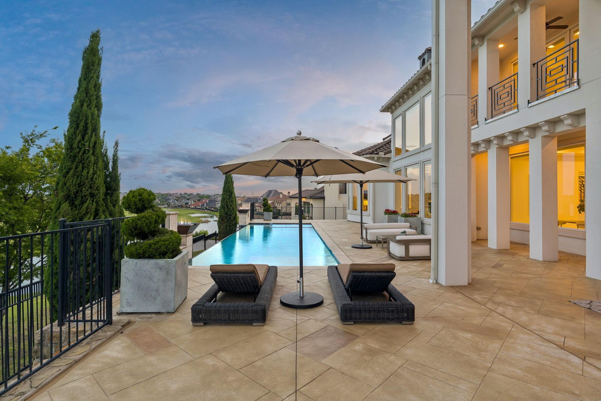 main property photo 4