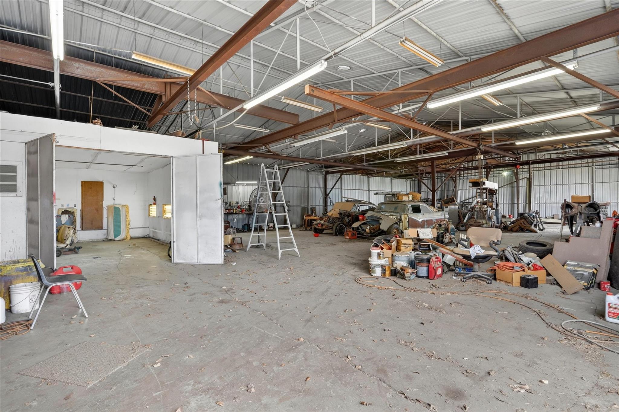 main property photo 20
