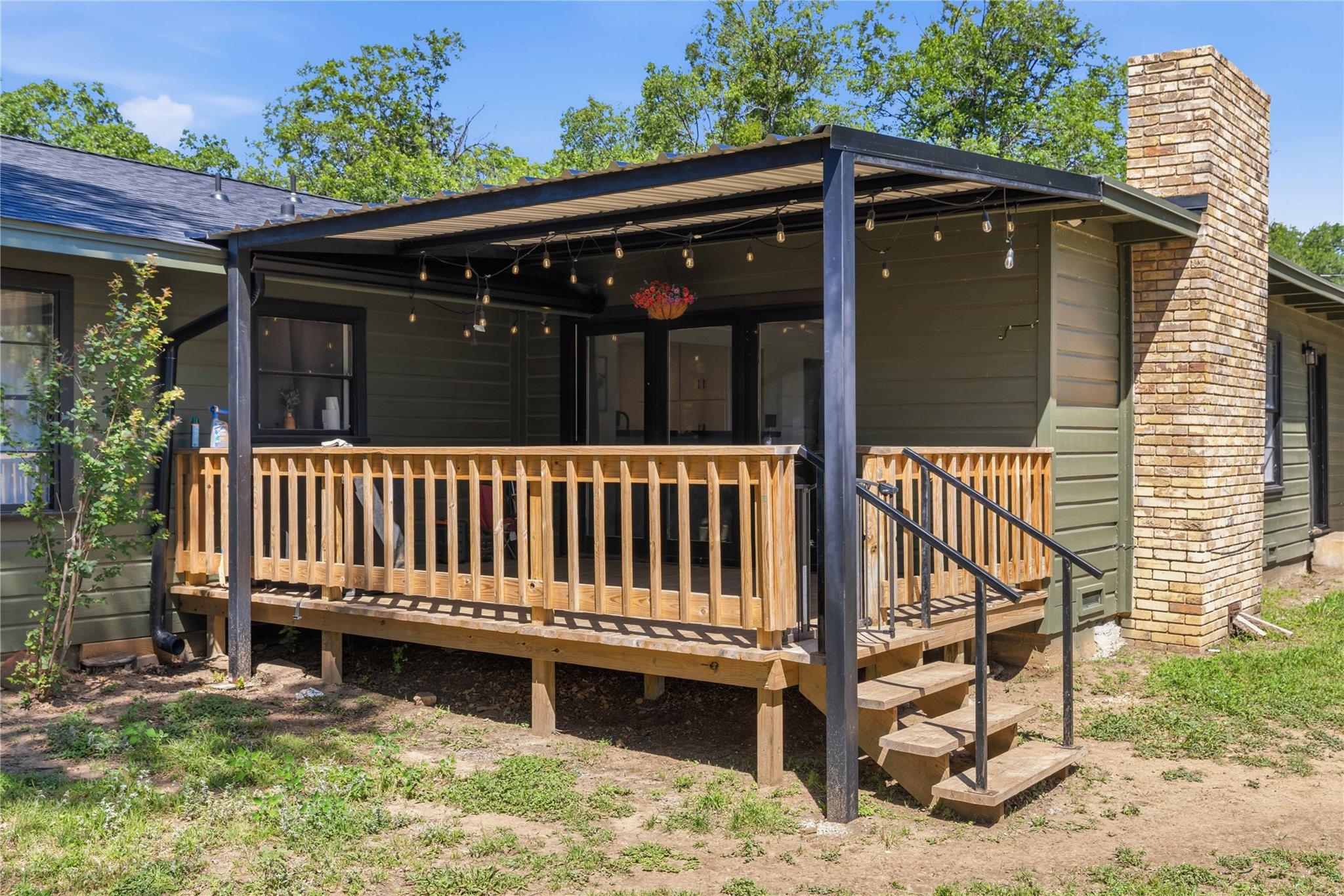 main property photo 23