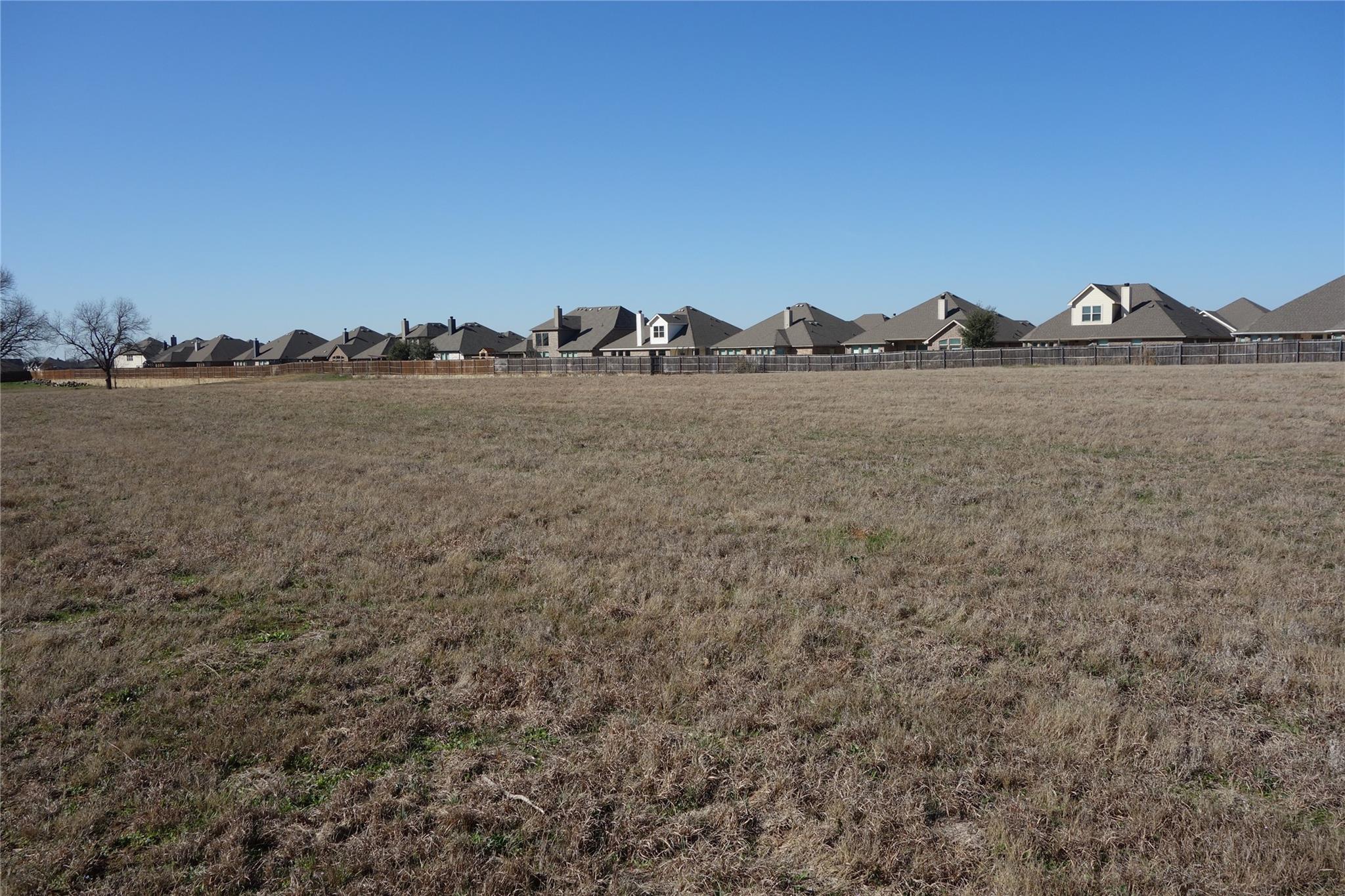 main property photo 6