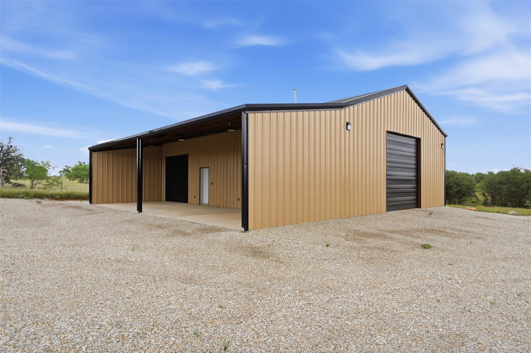 main property photo 38