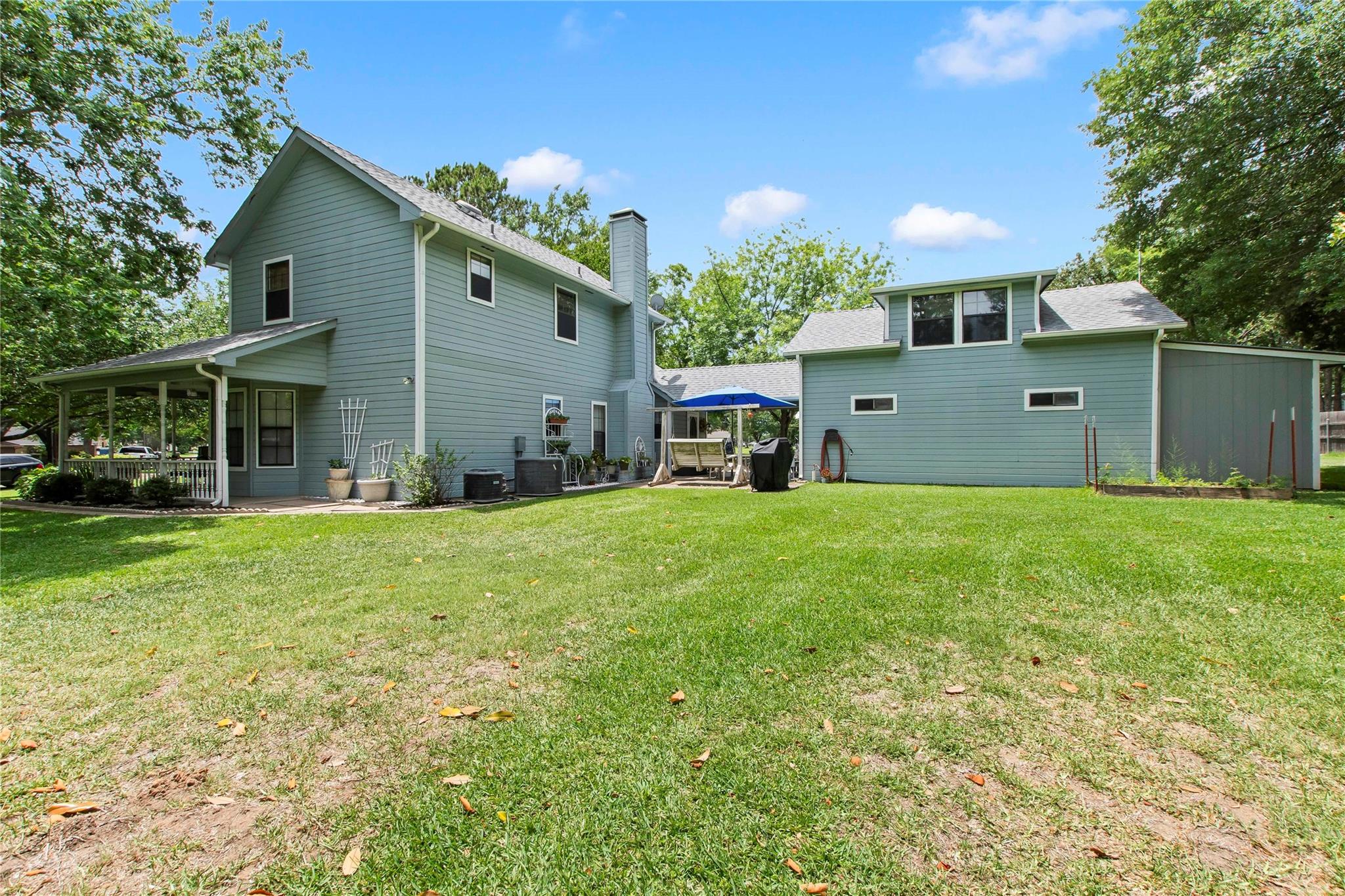 main property photo 19