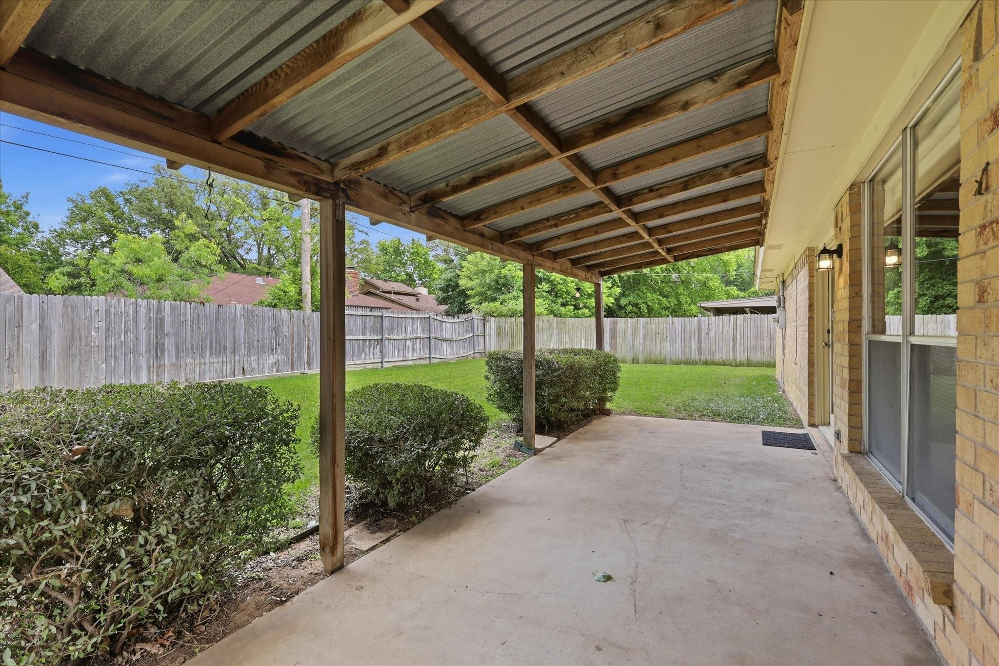 main property photo 31