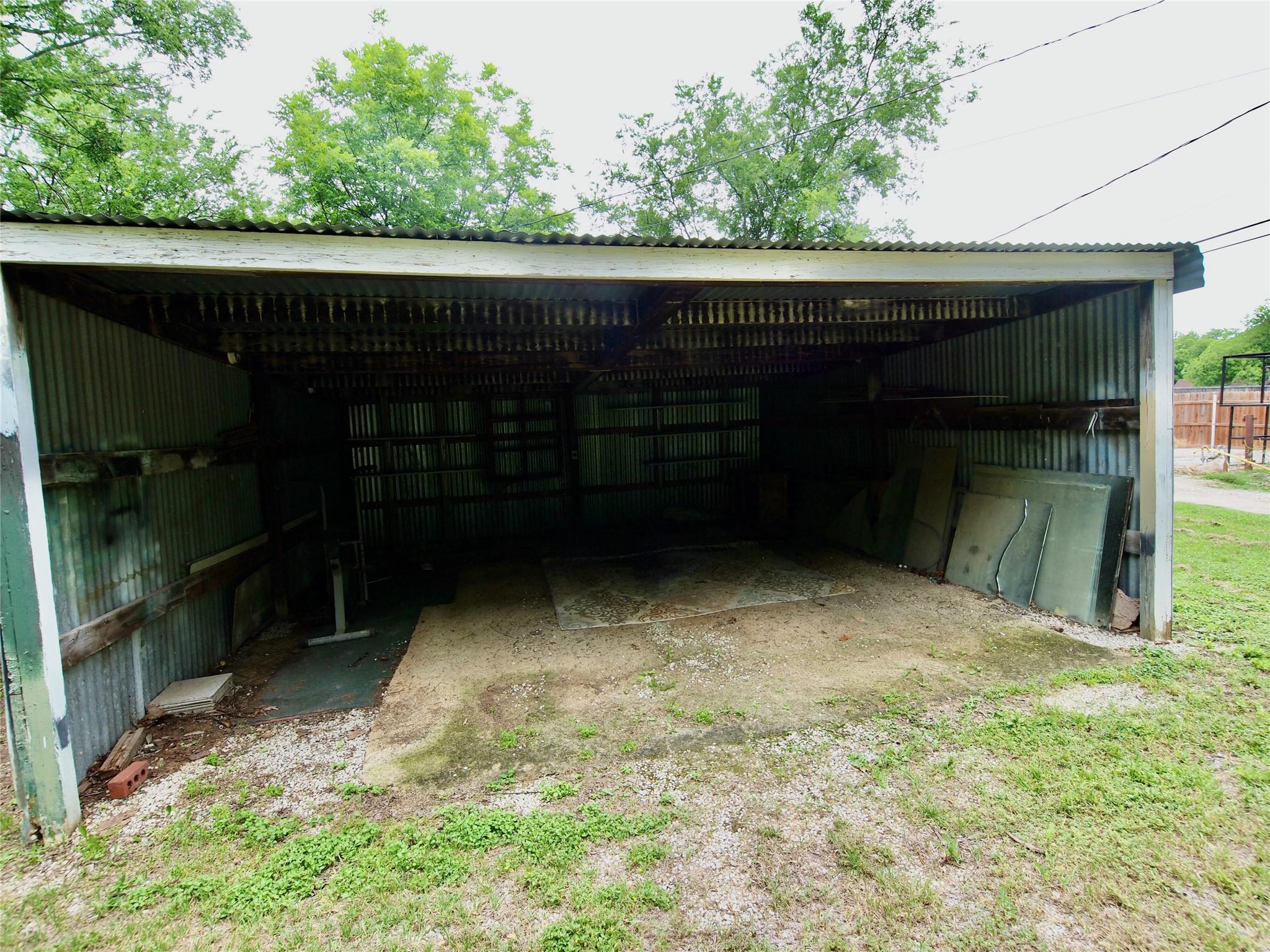 main property photo 37