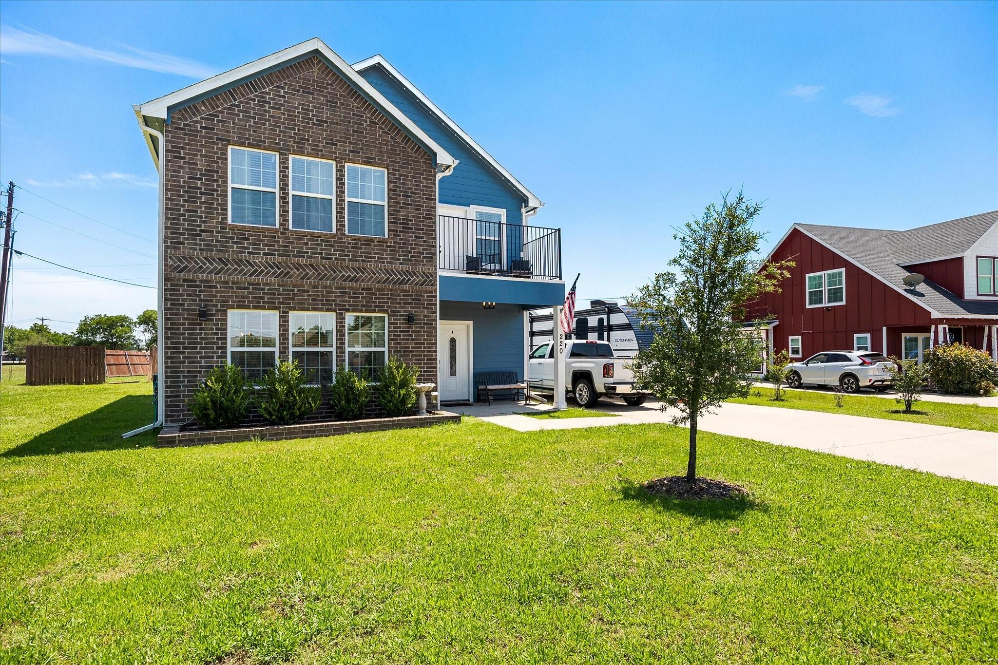 main property photo 3
