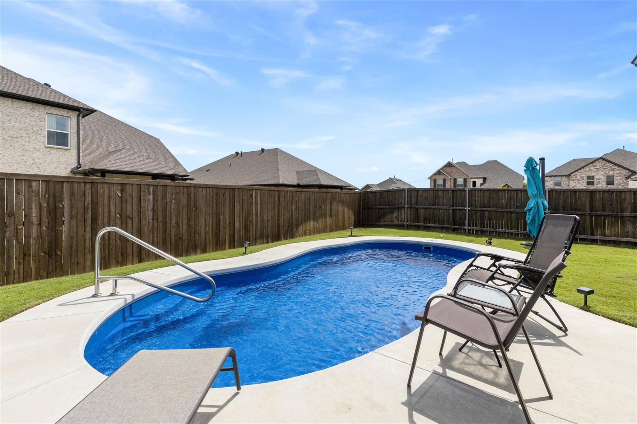 main property photo 35