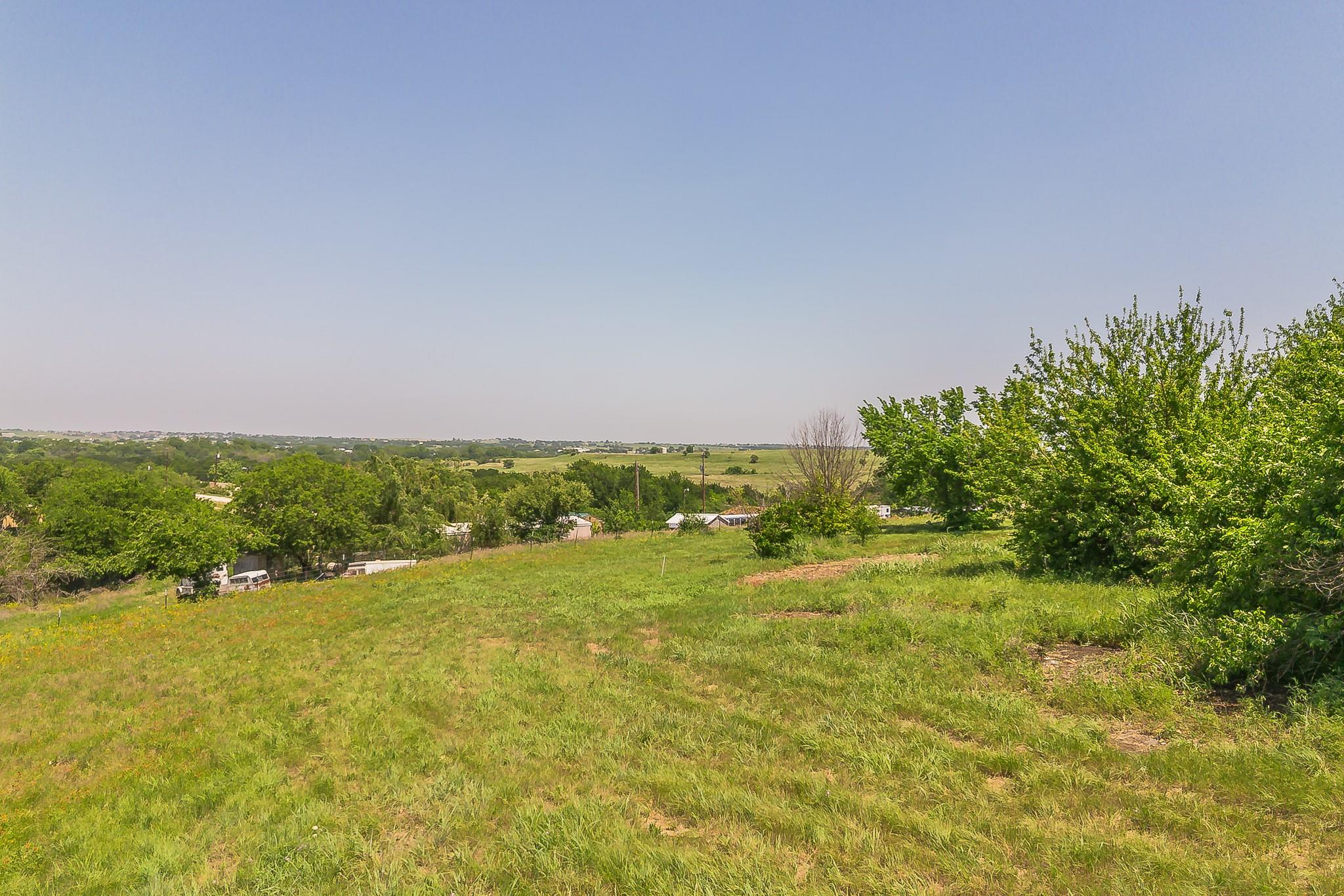main property photo 18