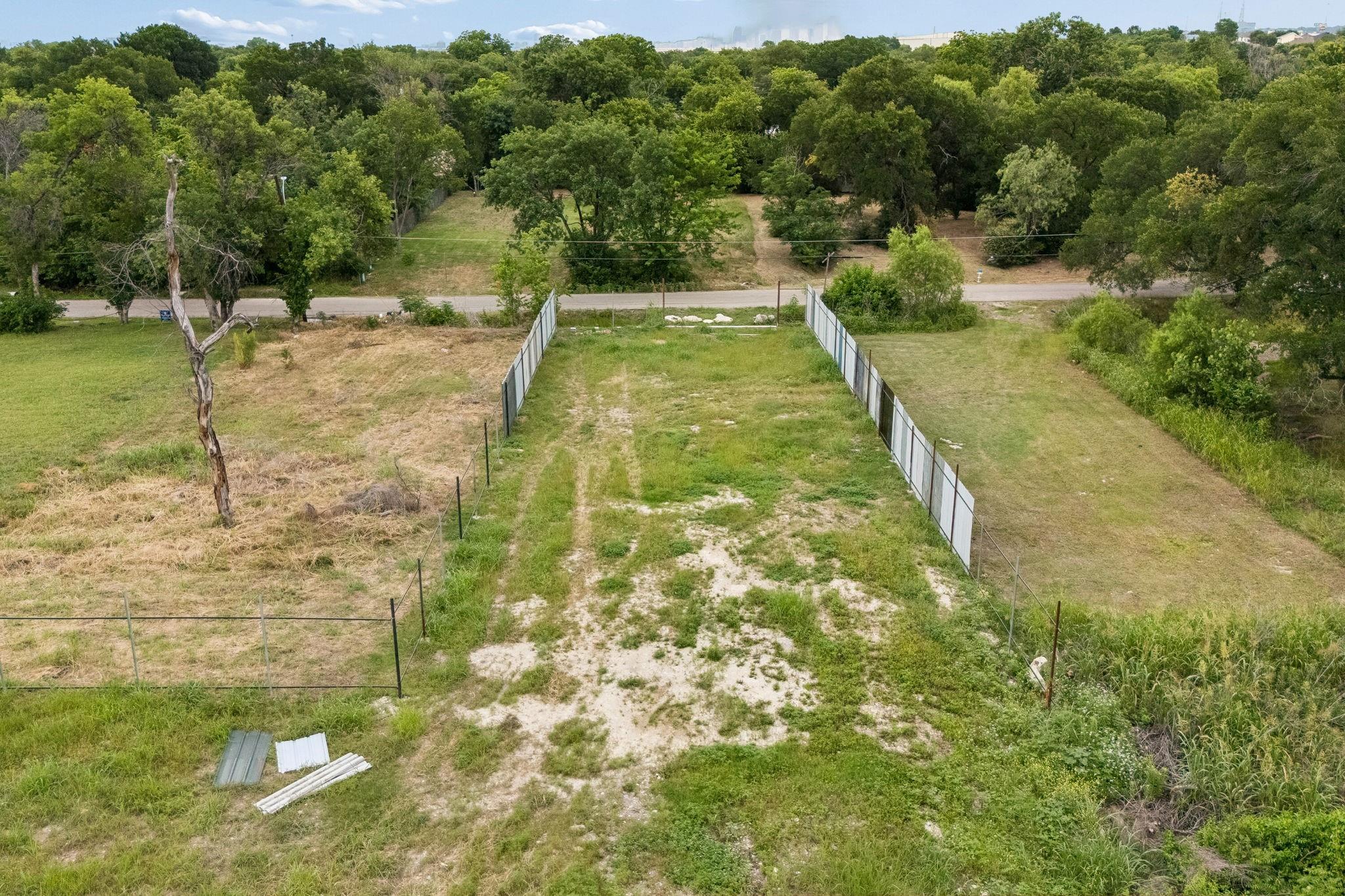 main property photo 17