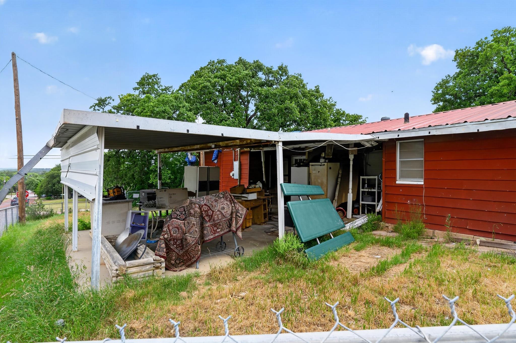 main property photo 10