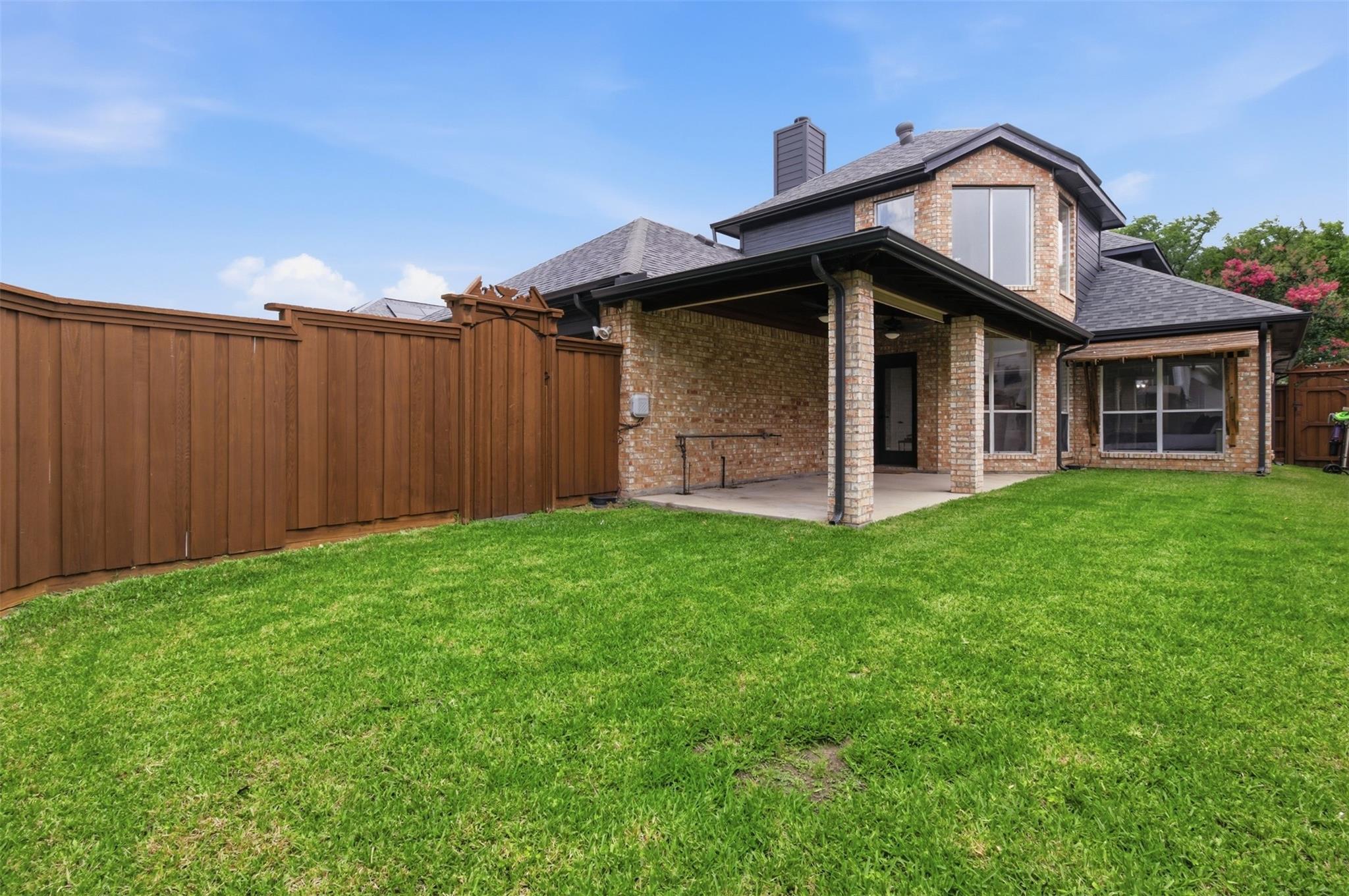 main property photo 30
