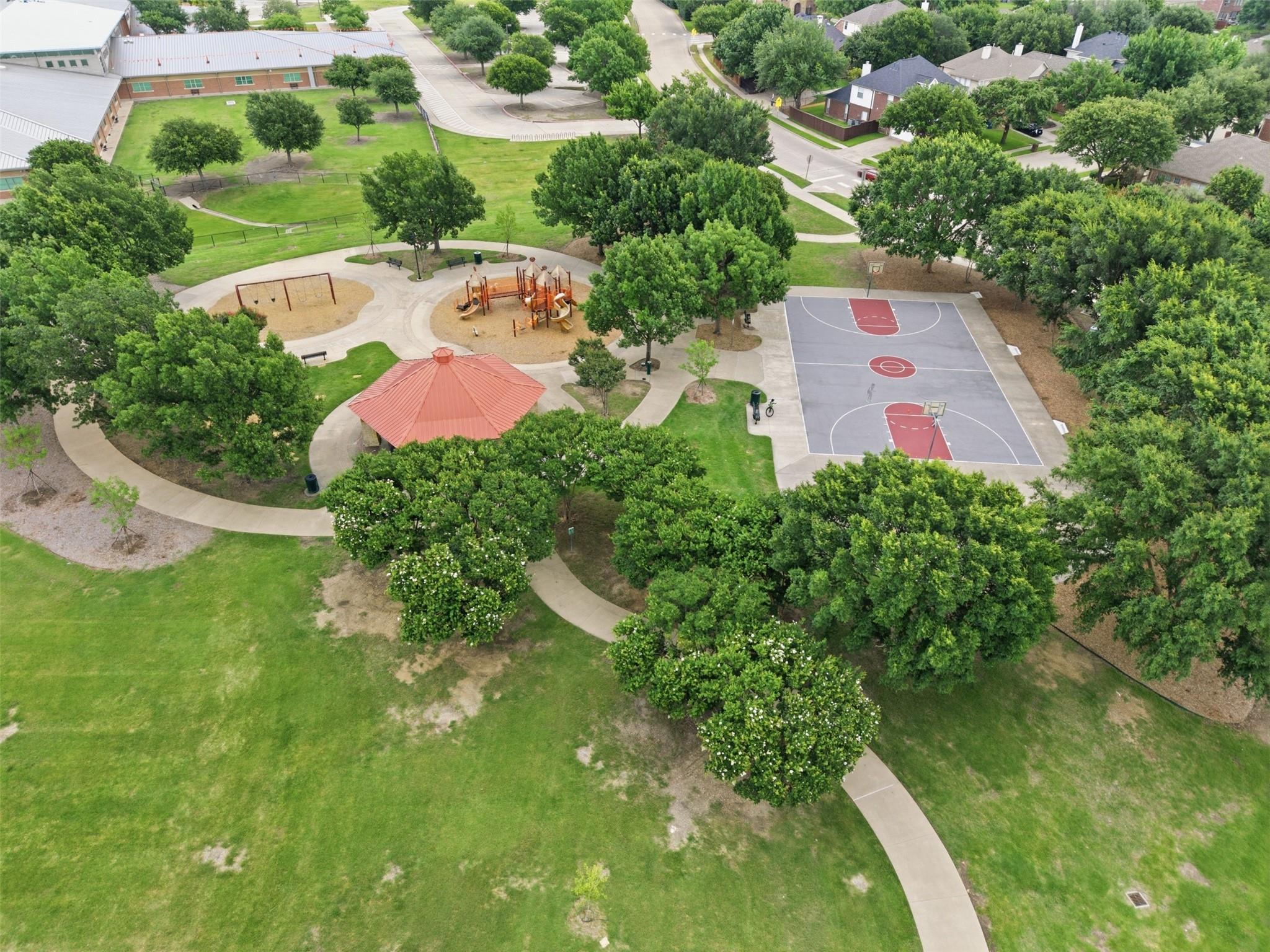 main property photo 37