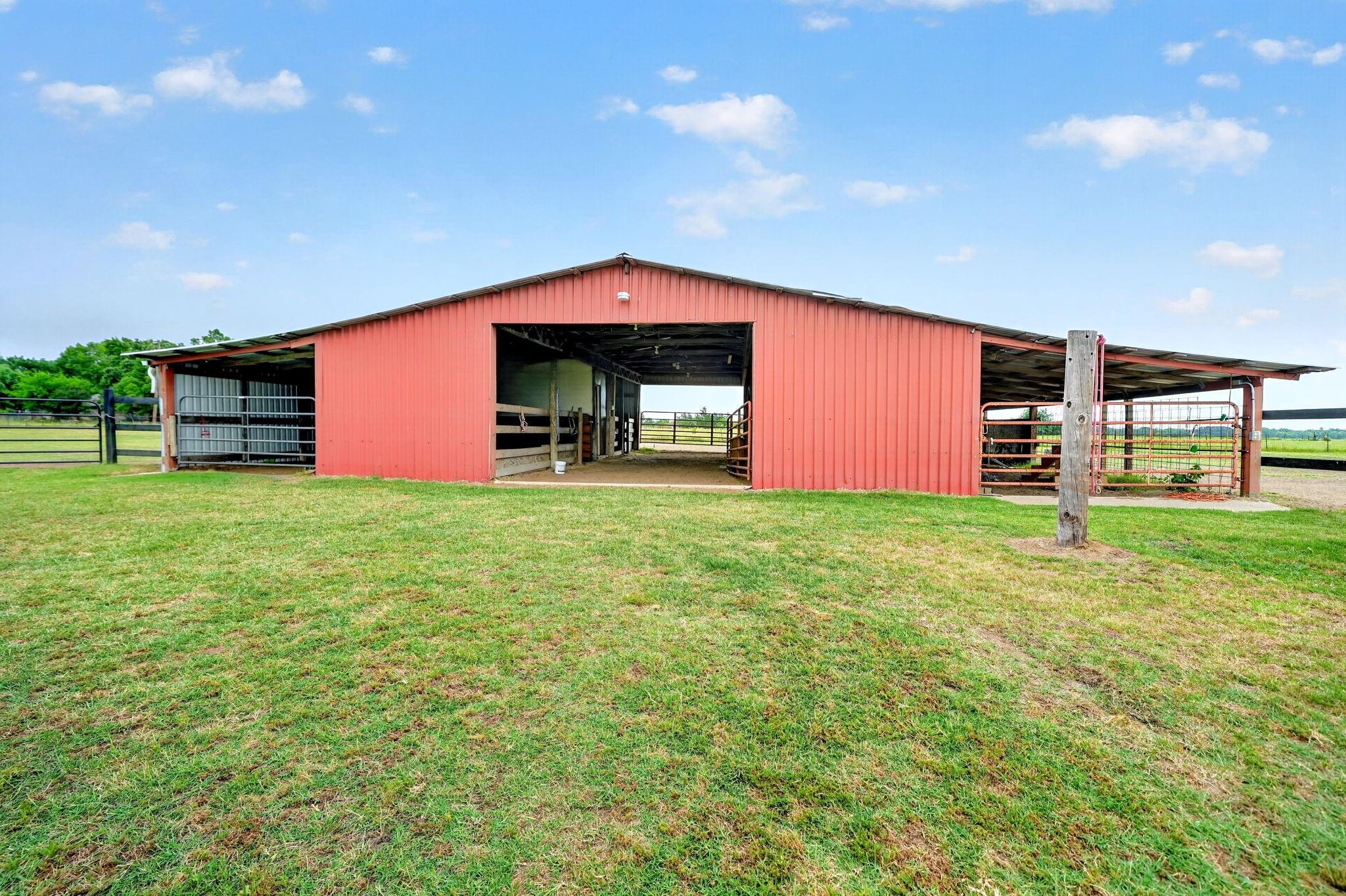 main property photo 29
