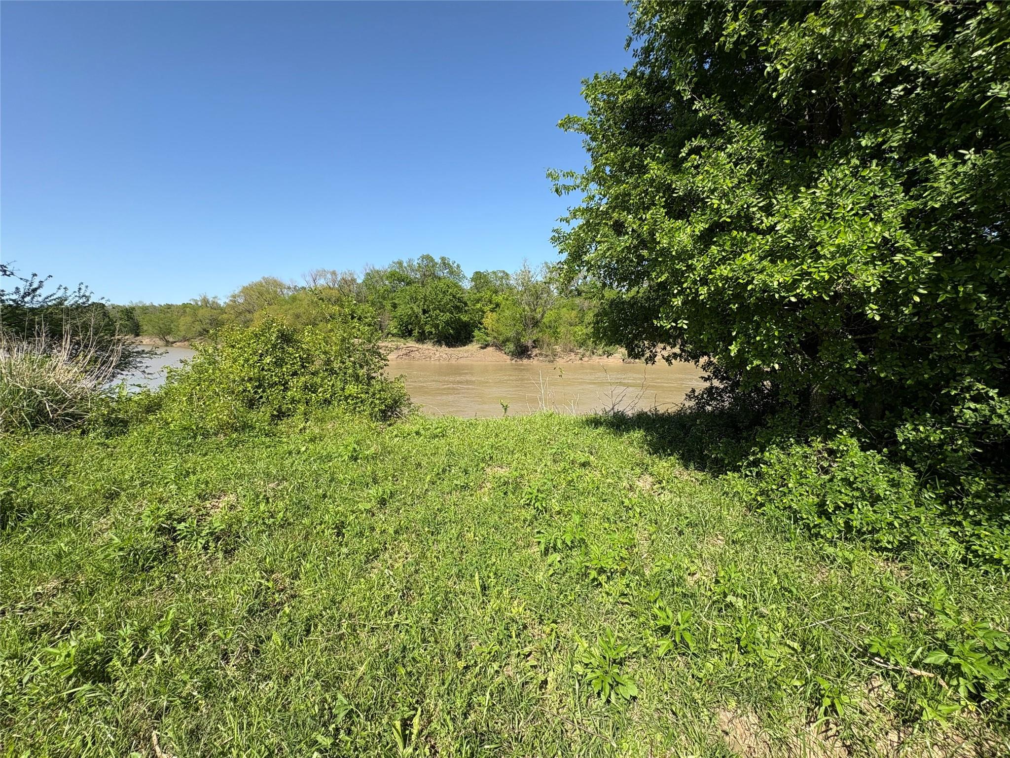 main property photo 31