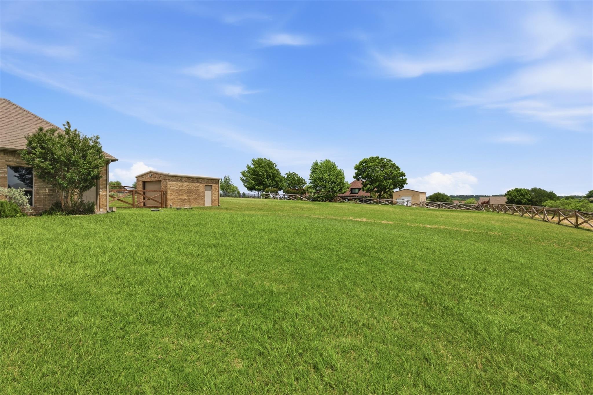 main property photo 36