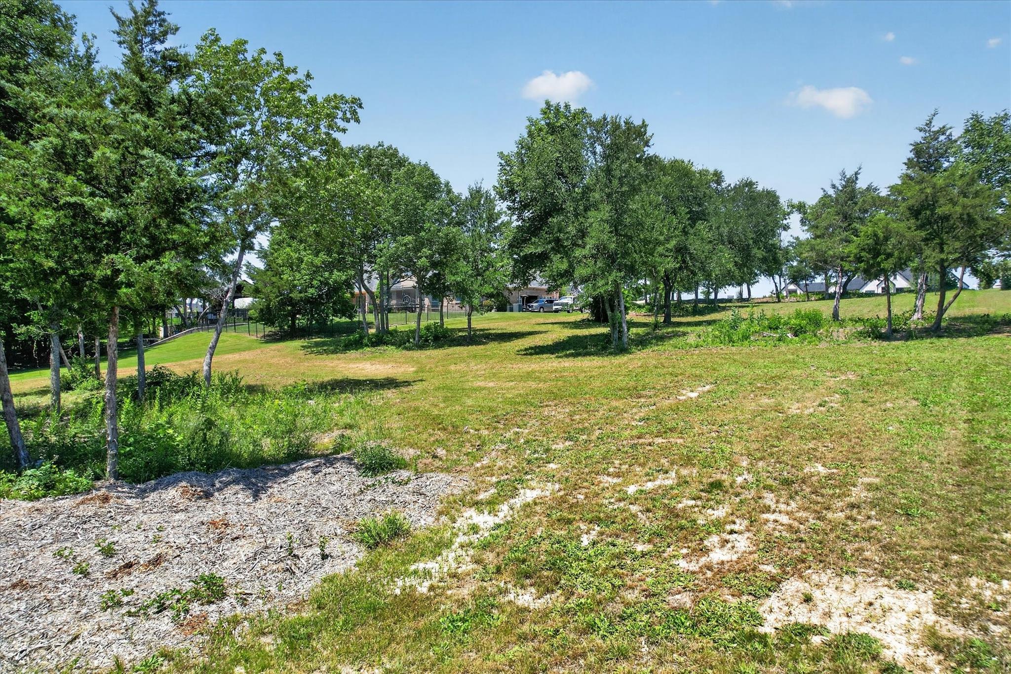 main property photo 12