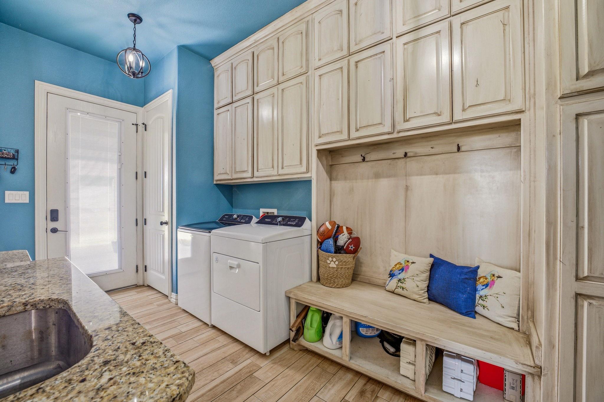 main property photo 18