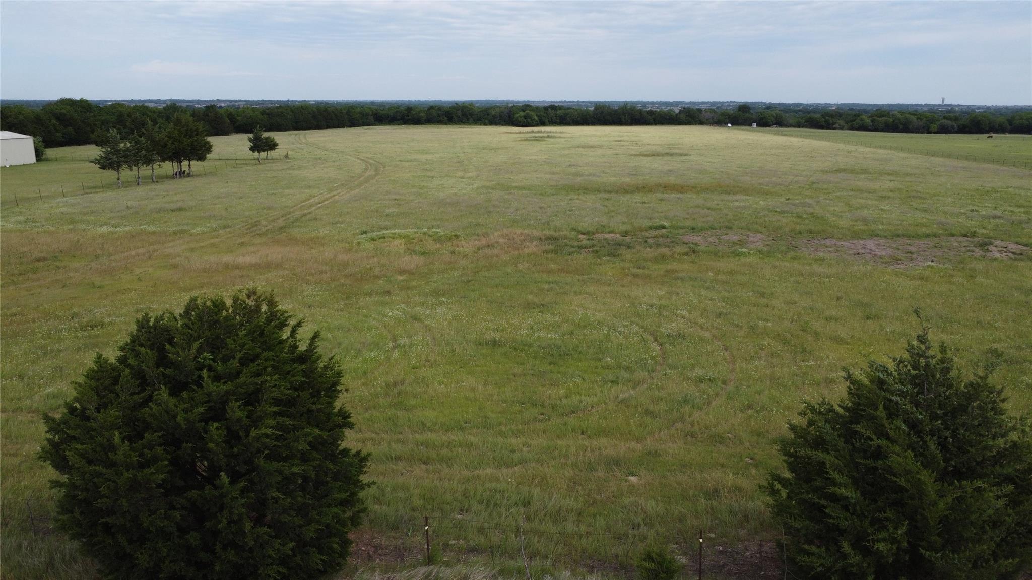 main property photo 11