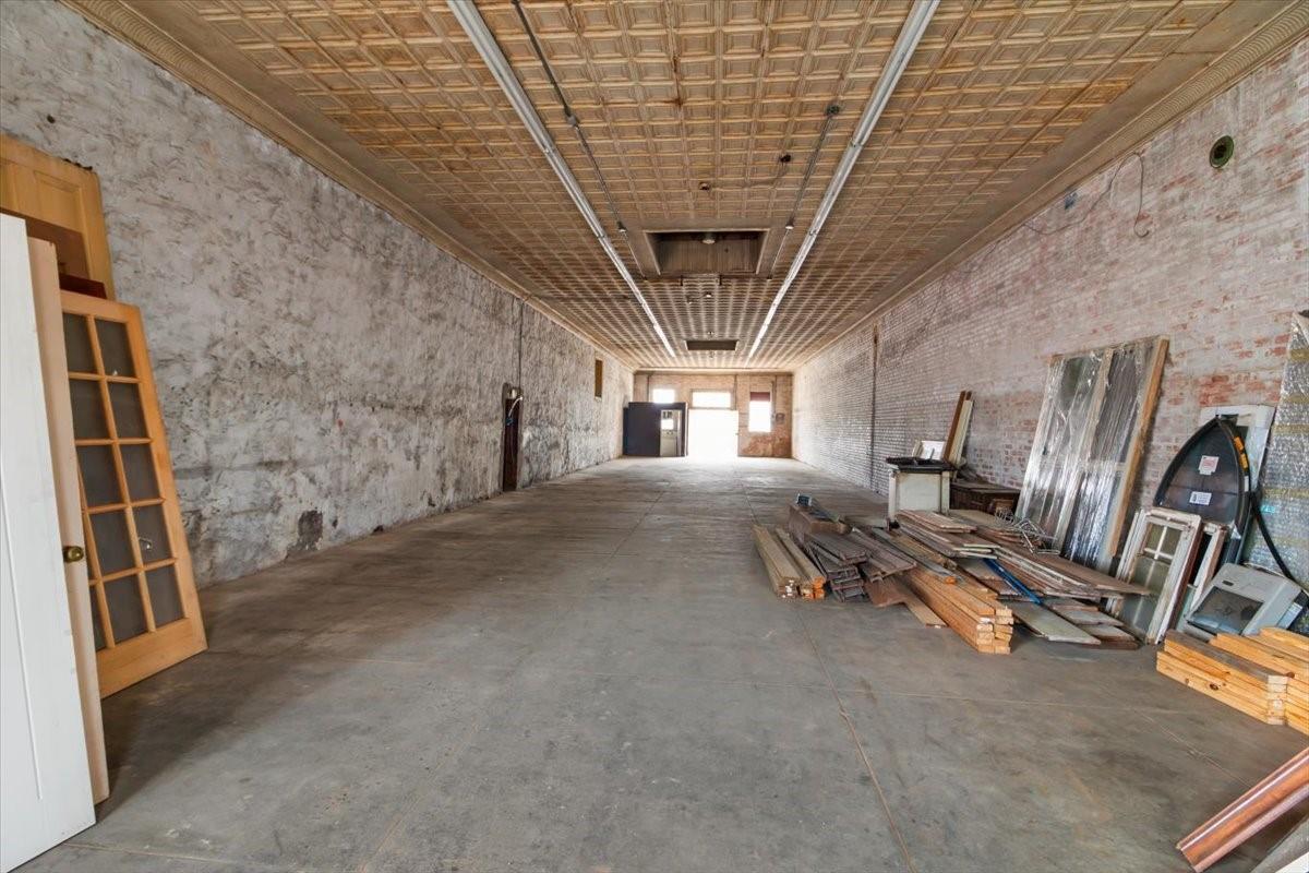 main property photo 8