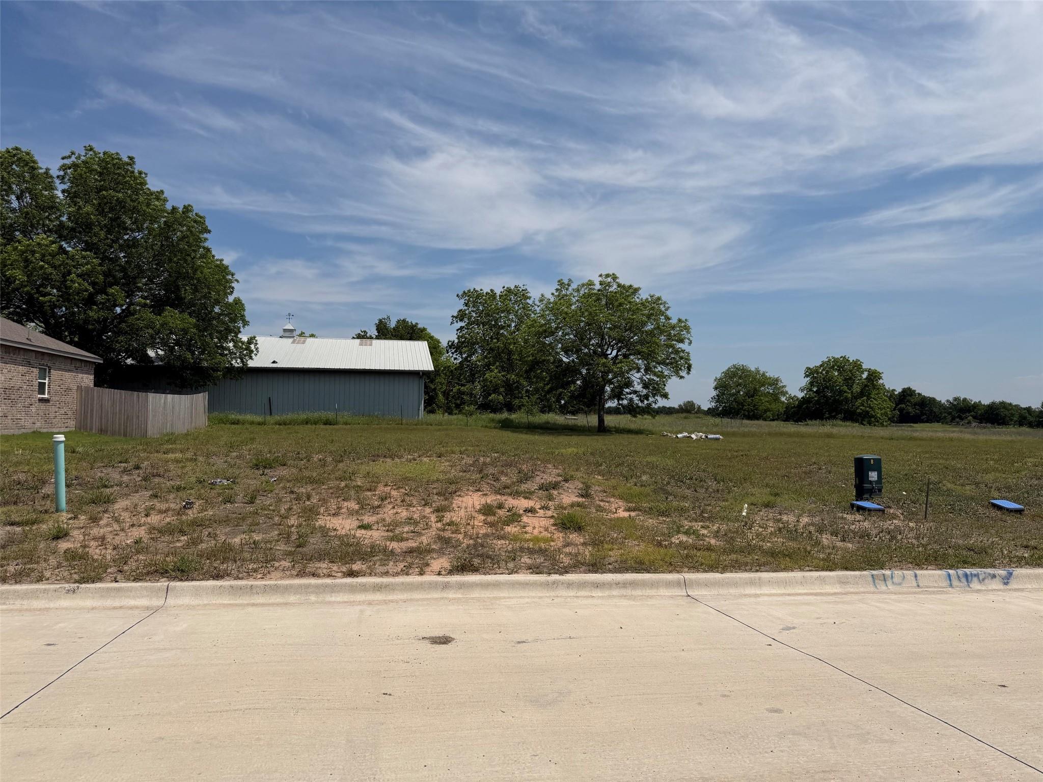 main property photo 4