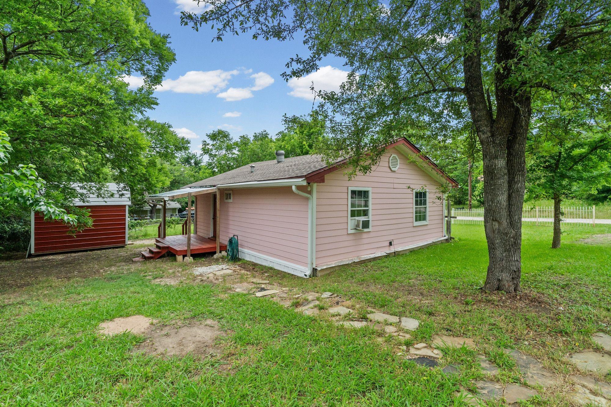 main property photo 17